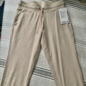 Lululemon ready to rulu jogger size 8